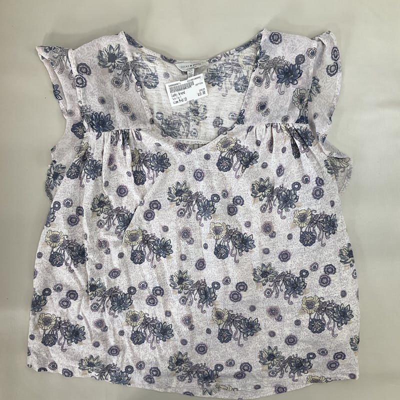 Used lucky brand TOPS M-8/10