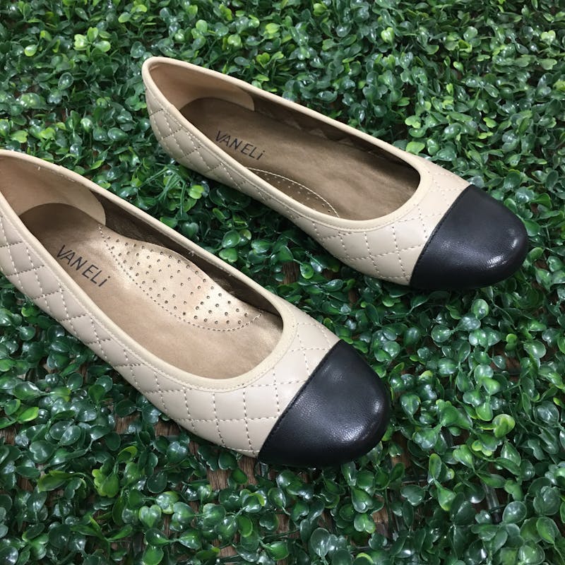 Vaneli store ballet flats