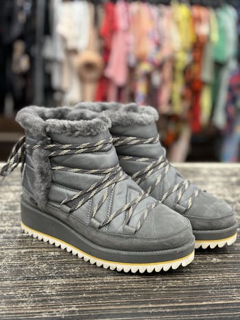 Ugg cayden snow sale boot