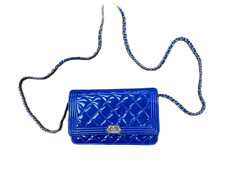 Used chanel BLUE PATENT WALLET ON CHAIN HANDBAGS