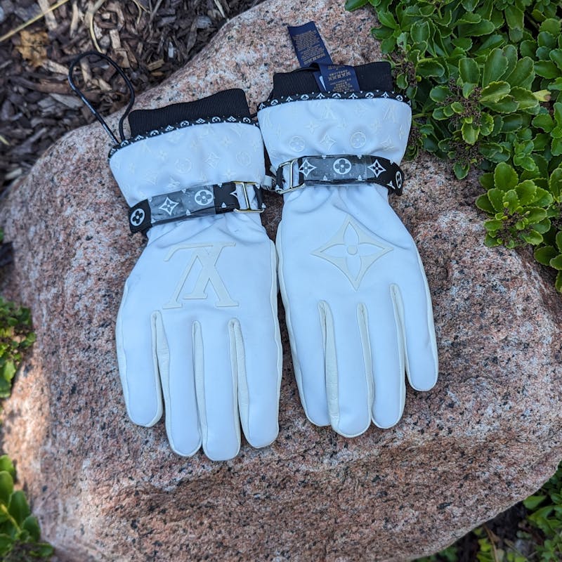 Used Unbranded LOUIS VUITTON ALTITUDE GLOVES ACCESSORIES M 8-10/28-30  ACCESSORIES / GLOVES - LEATHER