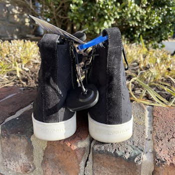 Used AS IS louis vuitton sneakers SHOES 6