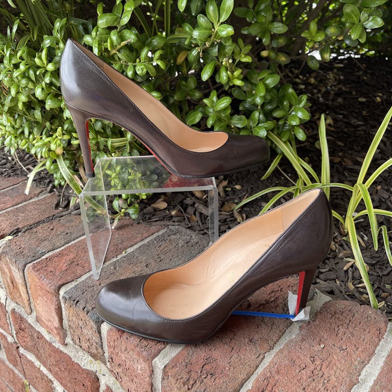 Used christian louboutin heels SHOES 7.5
