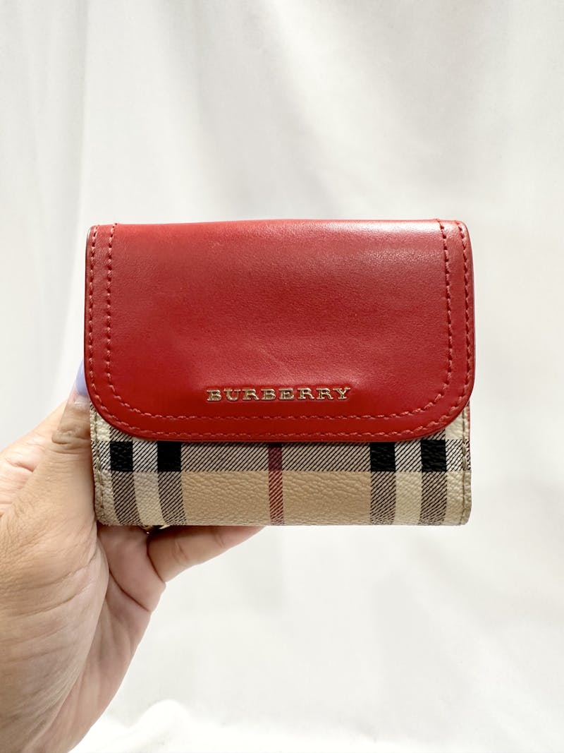 Used burberry wallet / WALLET - LEATHER
