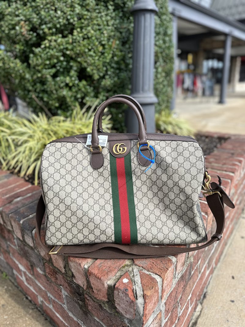 Gucci Savoy large duffle bag in dark blue leather