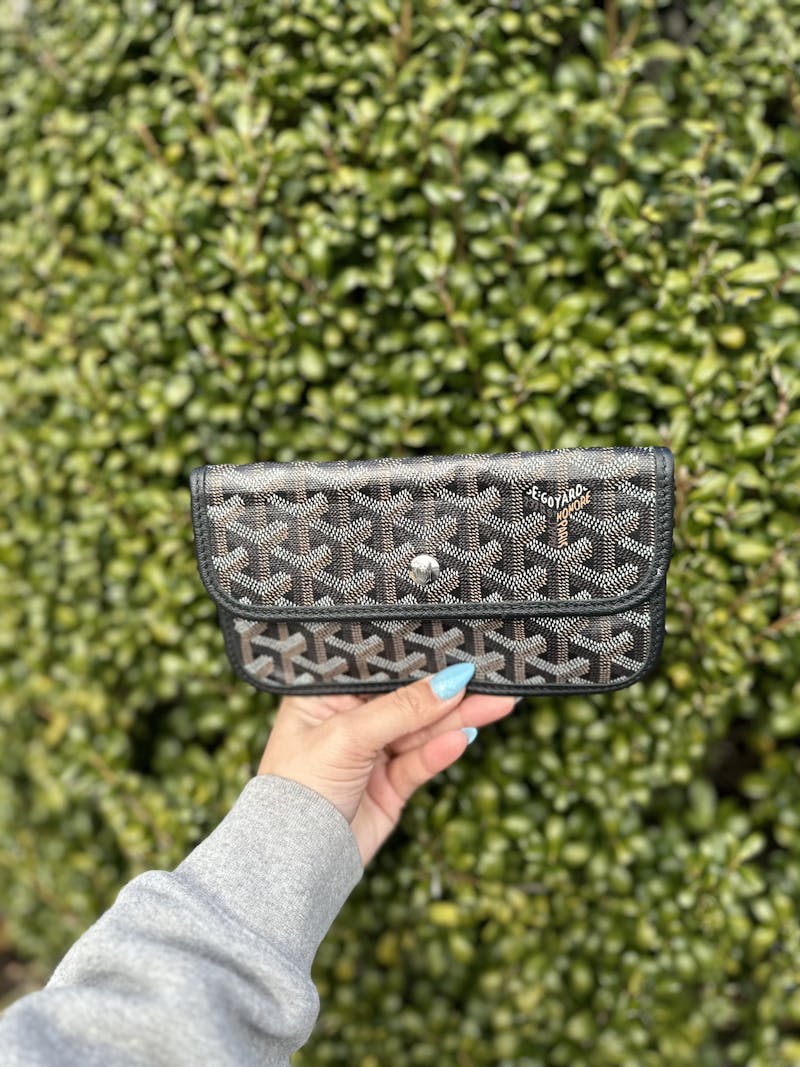 Goyard discount wallet pouch