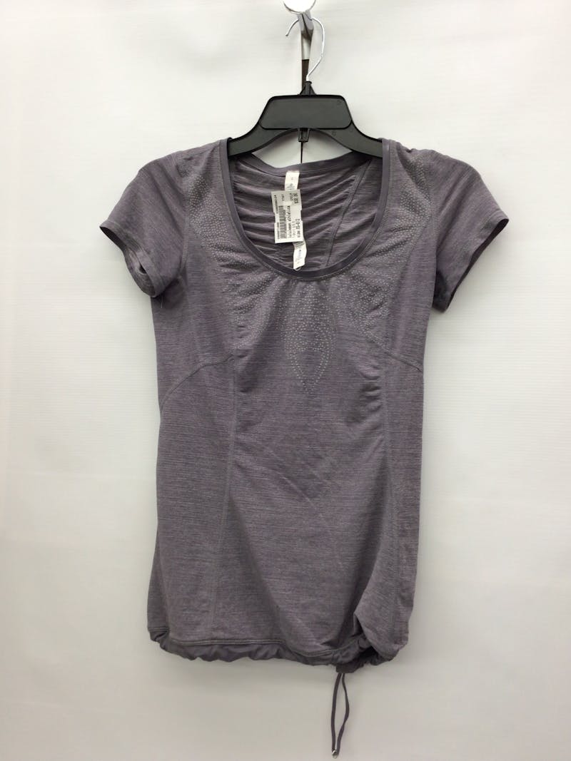 Used lululemon athletica TOPS XS-0/2 TOPS / T-SHIRT S/S - ACTIVEWEAR