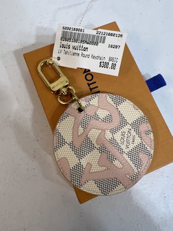 Style Encore - Williston, VT - Amazing sale on gently used name brand and  designer bags. 40% off gently used Louis Vuitton wallets! Left: originally  $375, now $225 Right: originally $225, now $195