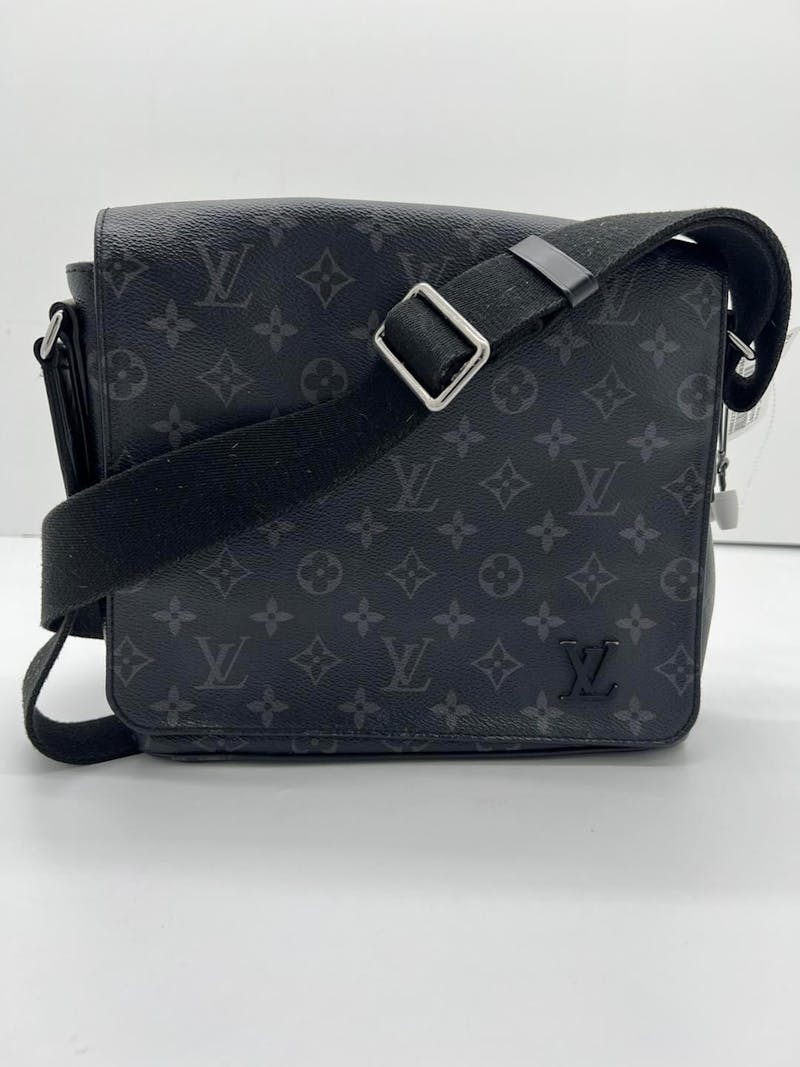 Louis Vuitton Handbags for sale in Atlanta, Georgia