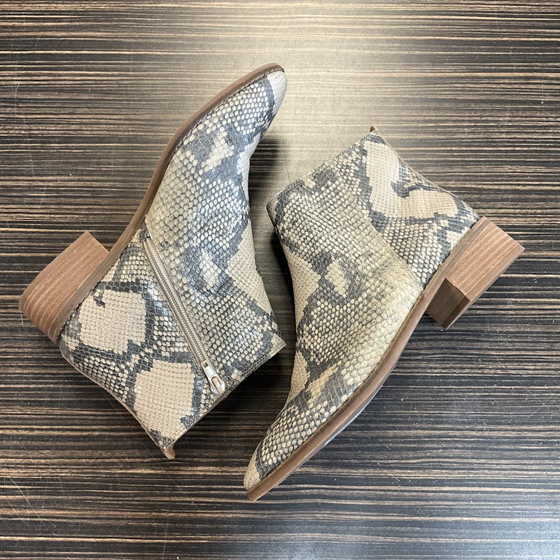 Lucky Brand, Shoes