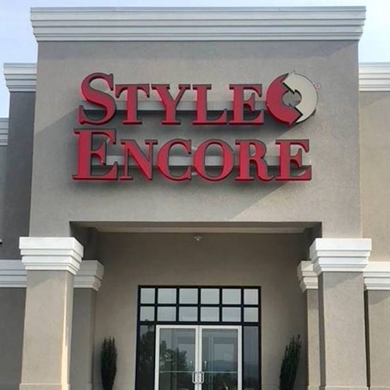 Style Encore - Style Encore - Drexel Hill, PA's stash of 20+